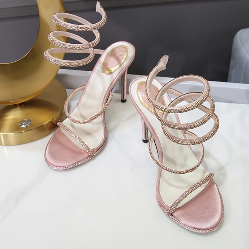 Eilyken Fashion Style Crystal  – обзор и цена Embroidery Shoes