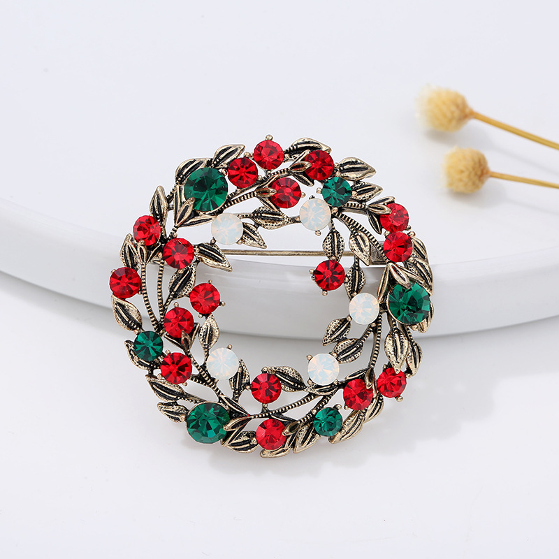 Christmas series jewelry brooc – обзор и цена Embroidery Kaftan