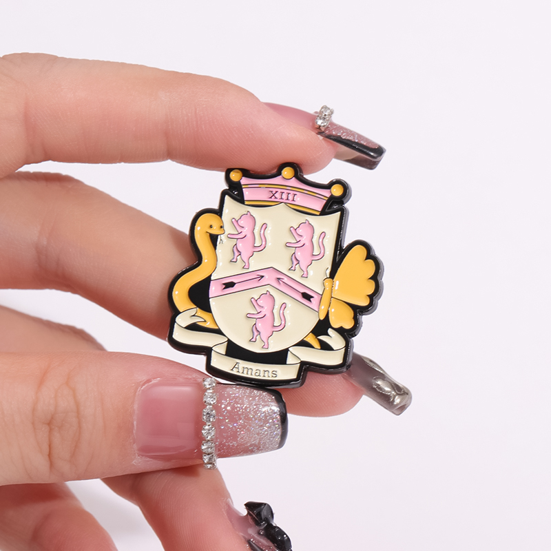 Romantic Song Lyrics Enamel Pi – обзор и цена Embroidery House
