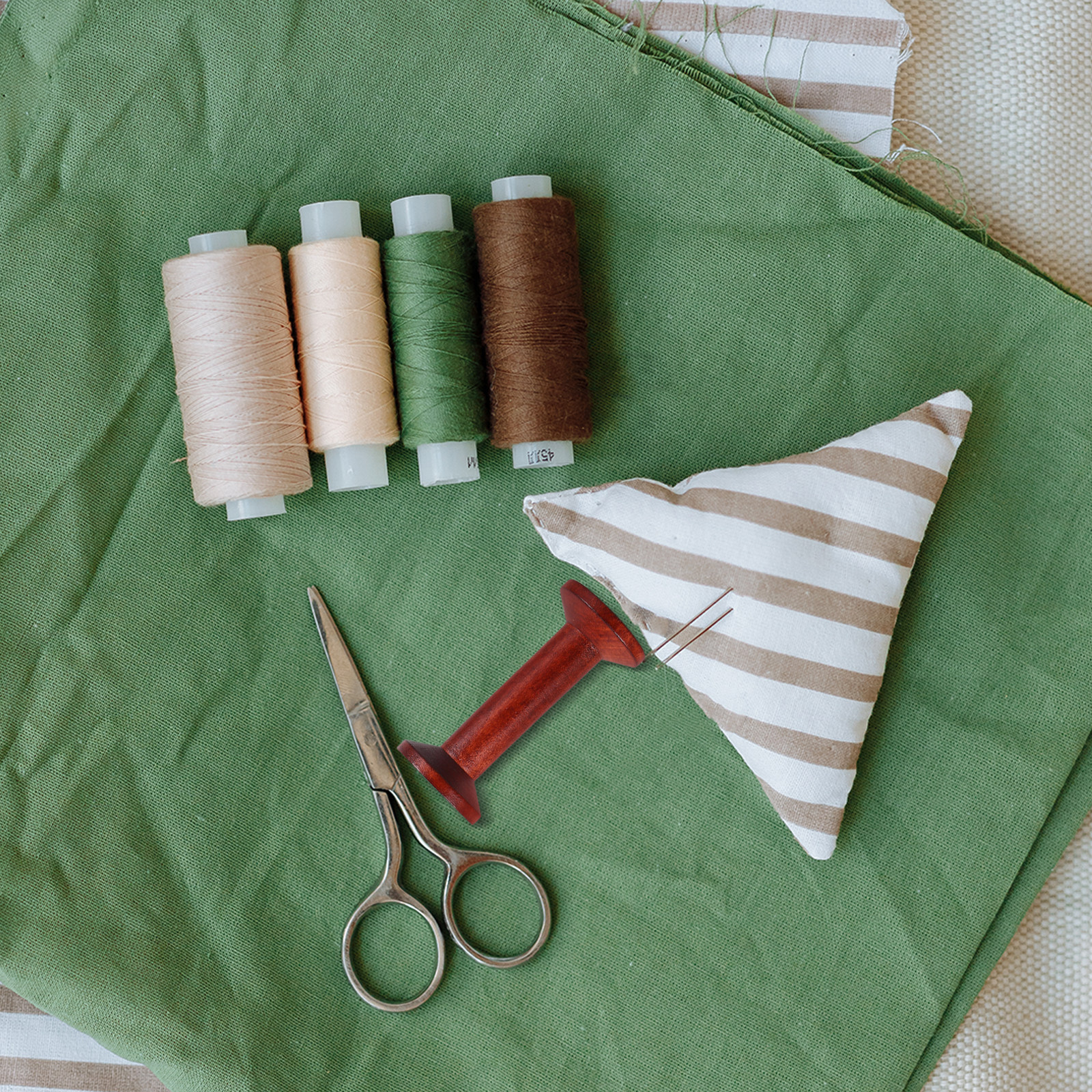 6Pcs Wooden Empty Spools for C – обзор и цена Embroidery Yarn